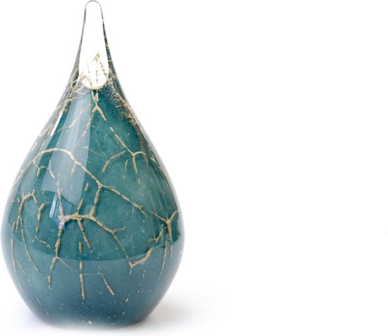 Druppelvormige handgemaakte urn van glas in de kleur groen met bladgoud