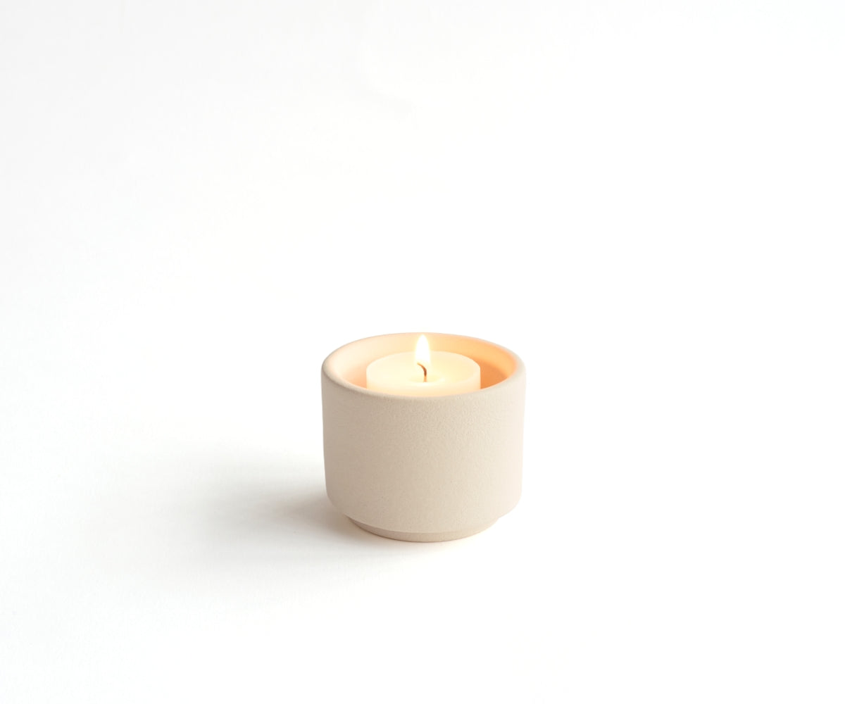 Helios handgemaakt urn van keramiek met waxinelichthouder in de kleur beige